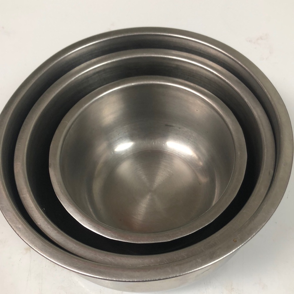 Vintage set of stainless steel bowl